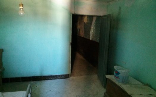 Casa para rehabilitar de 150 m2. con 600 m2. de parcela. Jaraíz de la Vera V038