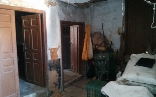 Casa para rehabilitar de 150 m2. con 600 m2. de parcela. Jaraíz de la Vera V038