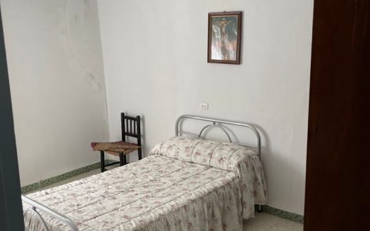 Casa Jaraíz de la Vera céntrica en C/Pedreros 55, 3 plantas mas desván V300