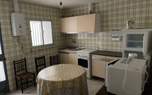 Casa Jaraíz de la Vera céntrica en C/Pedreros 55, 3 plantas mas desván V300